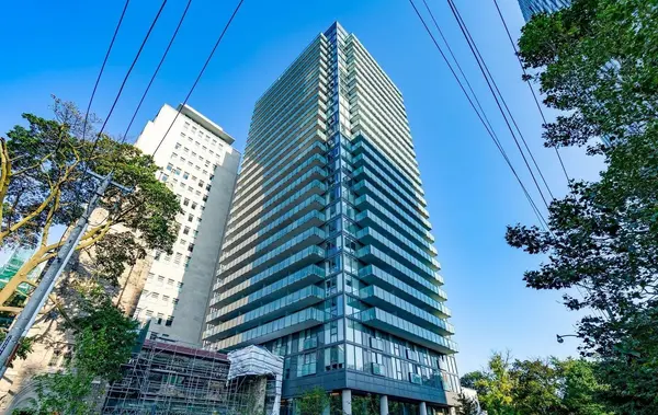 99 Foxbar RD #1906, Toronto C02, ON M4V 0B2