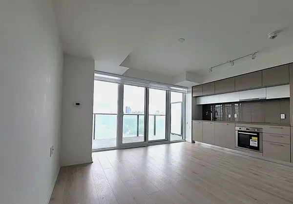 99 Foxbar RD #1906, Toronto C02, ON M4V 0B2