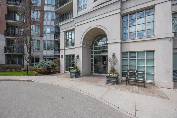 28 WILLIAM CARSON CRES #617, Toronto C12, ON M2P 2H1