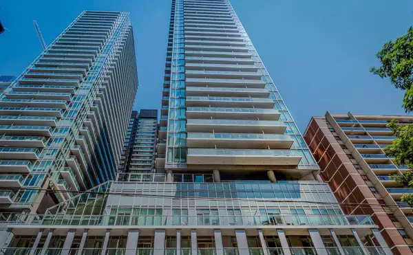 195 Redpath AVE #2410, Toronto C10, ON M4P 0E4