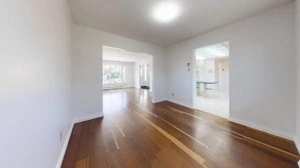 11 Castle Hill DR, Toronto E05, ON M1T 2Y2