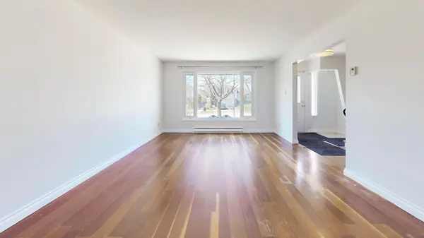 11 Castle Hill DR, Toronto E05, ON M1T 2Y2