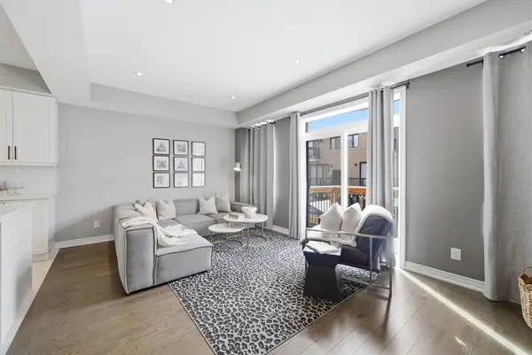 95 Dorian DR, Whitby, ON L1P 0C8