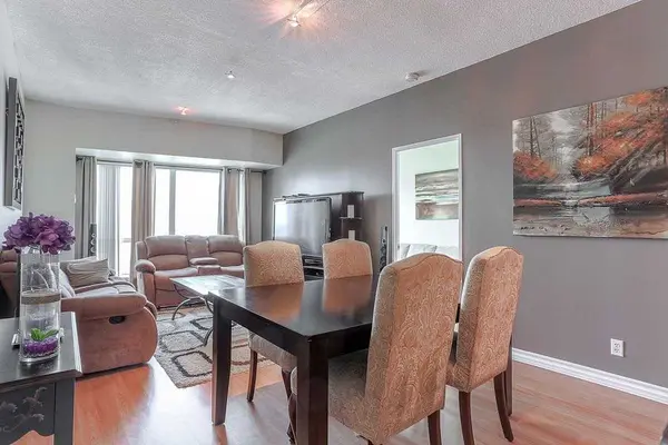 8 Lee Centre DR #PH207, Toronto E09, ON M1H 3H8