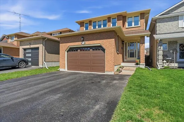 10 Fieldcrest AVE, Clarington, ON L1E 2X3