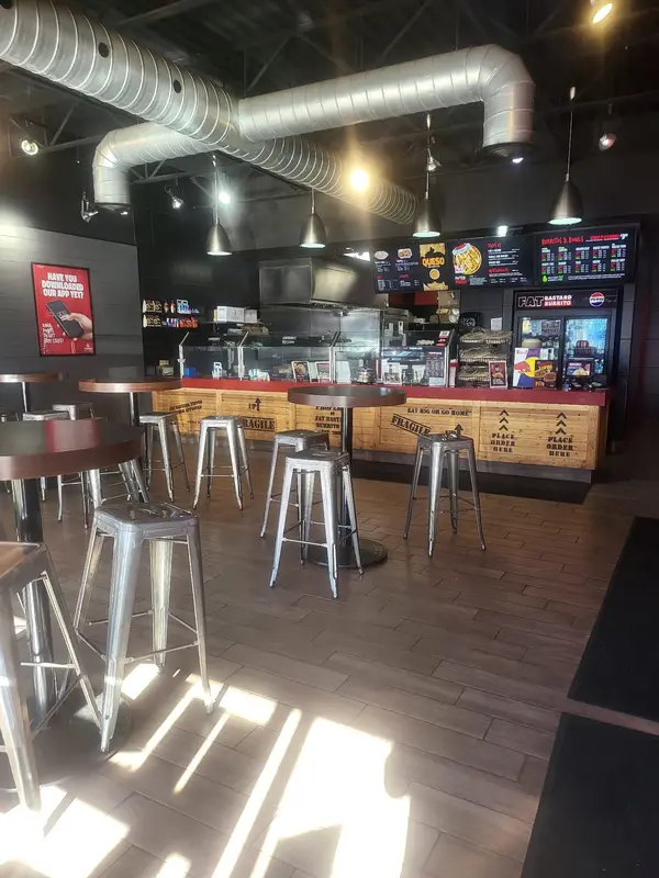 2575 Victoria Park AVE, Toronto E05, ON M1T 1A4