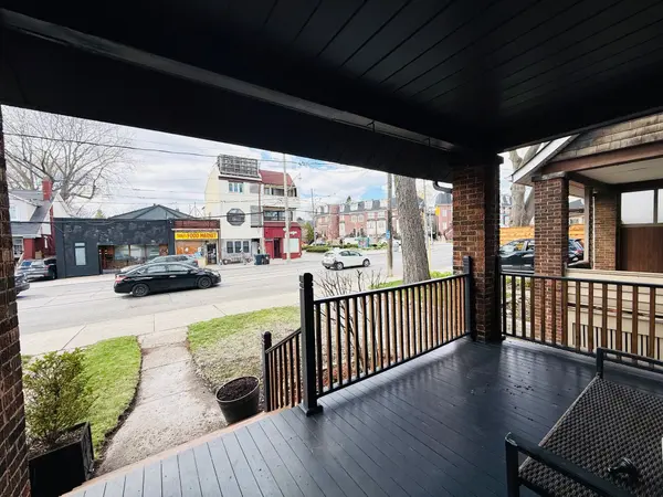 123 Kingston RD #Main & 2nd, Toronto E02, ON M4L 1T2