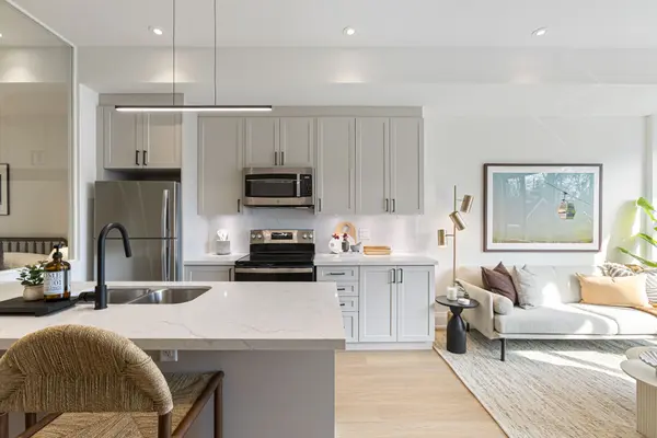 55 Harriet ST #D, Toronto E01, ON M4L 2G1