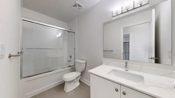 8763 Bayview AVE #531, Richmond Hill, ON L4B 3V1