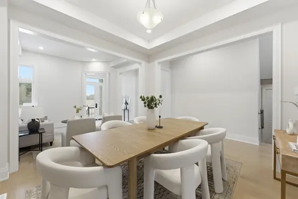 11 Gianvito CRES, King, ON L7B 0T2