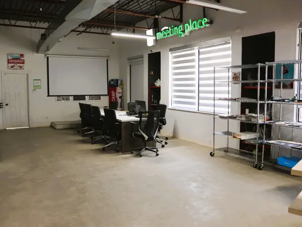 145 Engelhard DR, Aurora, ON L4G 3V1