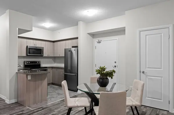 302 ESSA RD #115, Barrie, ON L9J 0H3