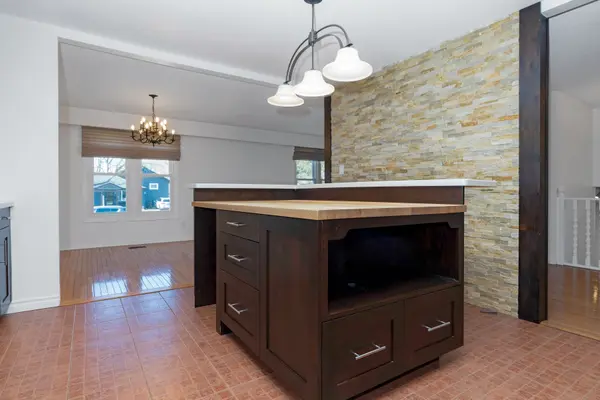 53 Alice ST, Collingwood, ON L9Y 4E9