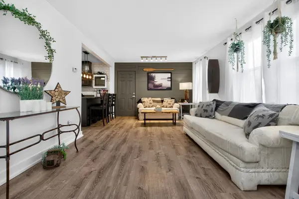 556 Johnson ST, Midland, ON L4R 2Z2