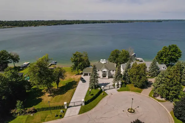 376 Brewery LN, Orillia, ON L3V 7H8