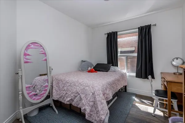 83 Violet ST, Barrie, ON L4N 9N3