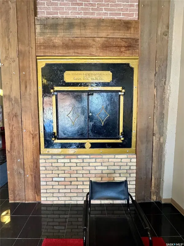 12 23rd STREET E #301, Saskatoon, SK S7K 0H5