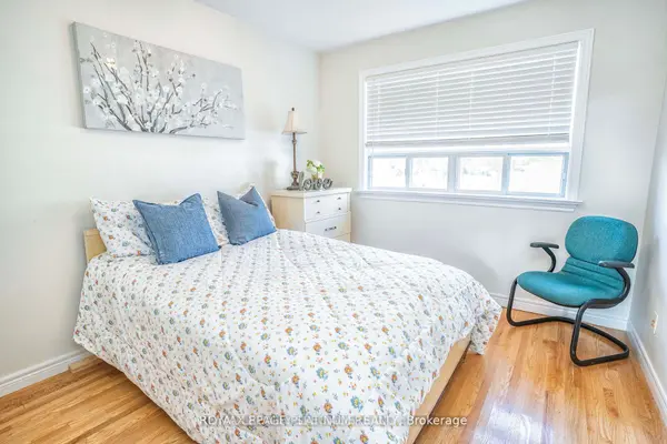 37 Edgemont DR #(Upper), Brampton, ON L6V 1K9