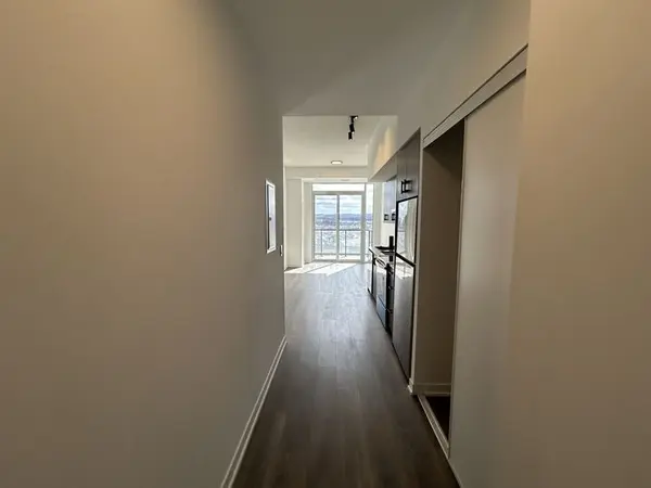 4878 Powers Common #901, Burlington, ON L7M 2B4