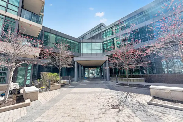 215 Sherway Gardens RD #2010, Toronto W08, ON M9C 0A4