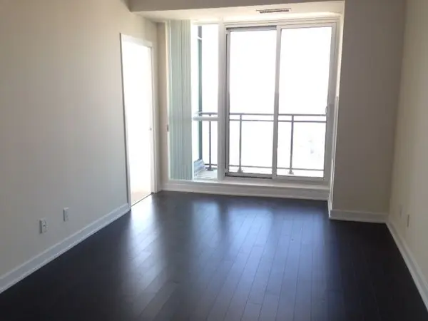 4070 Confederation Pkwy #3505, Mississauga, ON L5B 0E9