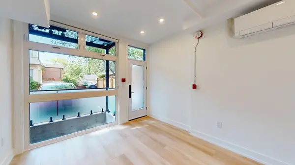 656 Annette ST #102, Toronto W02, ON M6S 2C6