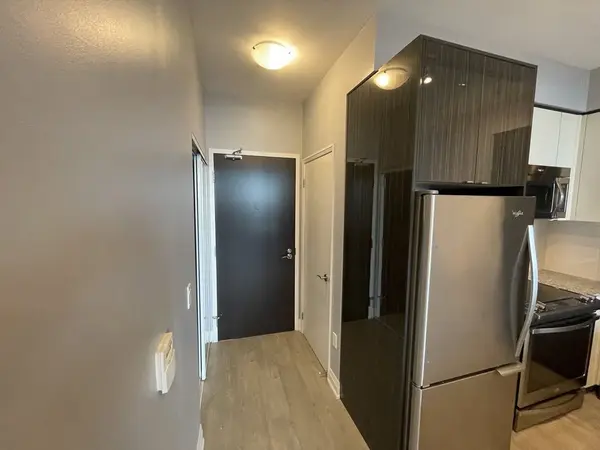 9 Valhalla Inn RD #2906, Toronto W08, ON M9B 1S9