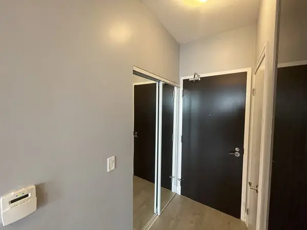 9 Valhalla Inn RD #2906, Toronto W08, ON M9B 1S9