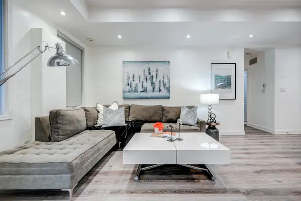 867 Wilson AVE #5B, Toronto W05, ON M3K 0A4