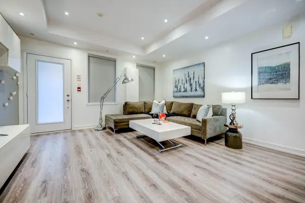 867 Wilson AVE #5B, Toronto W05, ON M3K 0A4