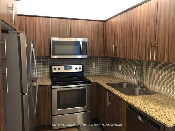 55 Speers RD #209, Oakville, ON L6K 0H9