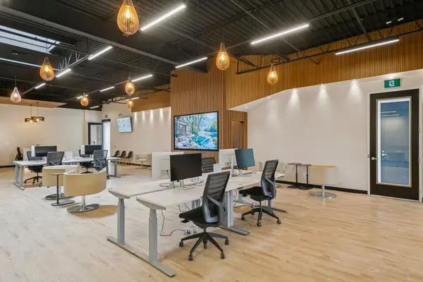 320 Matheson BLVD W #211-A, Mississauga, ON L5R 3R1