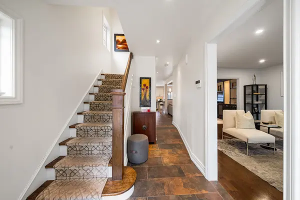 82 Mayfield AVE, Toronto W01, ON M6S 1K8