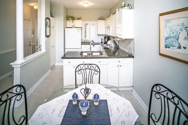 499 Teeple TER #25, London South, ON N6J 1T1