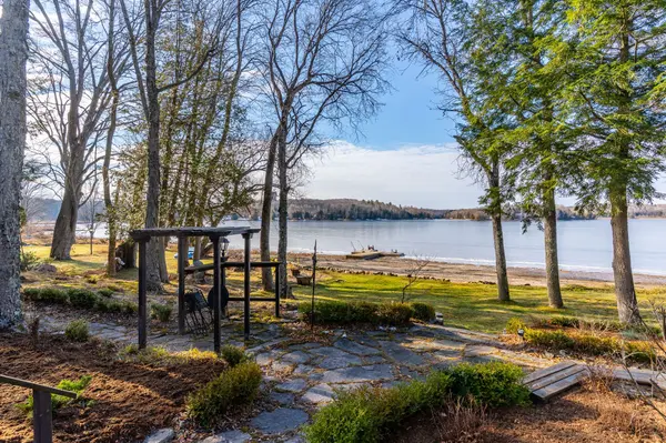 1073 Grass Lake RD, Dysart Et Al, ON K0M 1S0