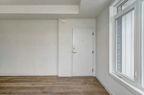 405 Myers RD #2, Cambridge, ON N1P 0B6