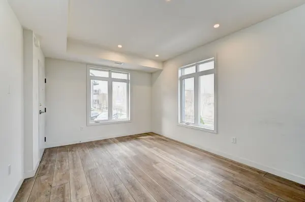 405 Myers RD #2, Cambridge, ON N1P 0B6