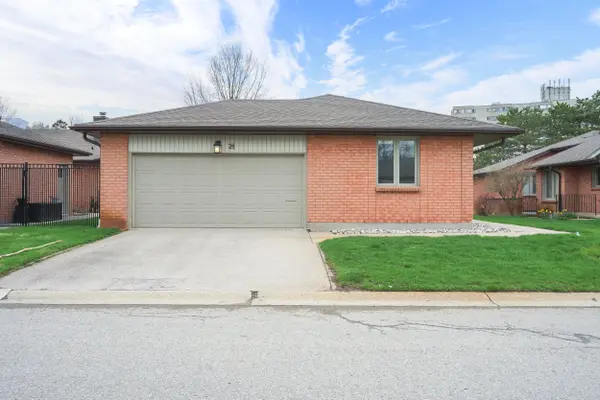 55 Fiddlers Green RD #24, London North, ON N6H 4J8