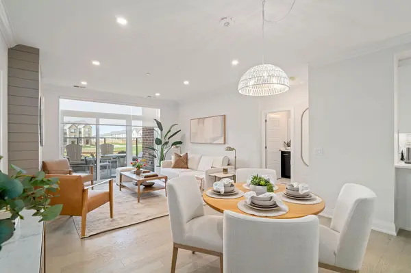 1560 Upper West AVE #213, London South, ON N6K 0M4