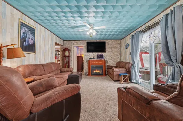 295 Glenview RD, Drummond/north Elmsley, ON K7A 4S4