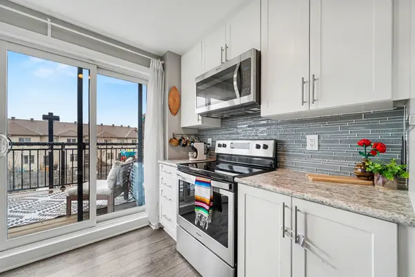 454 Via Verona ST #36, Barrhaven, ON K2J 6B3