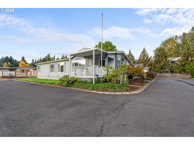 318 PEACOCK LN, Kelso, WA 98626
