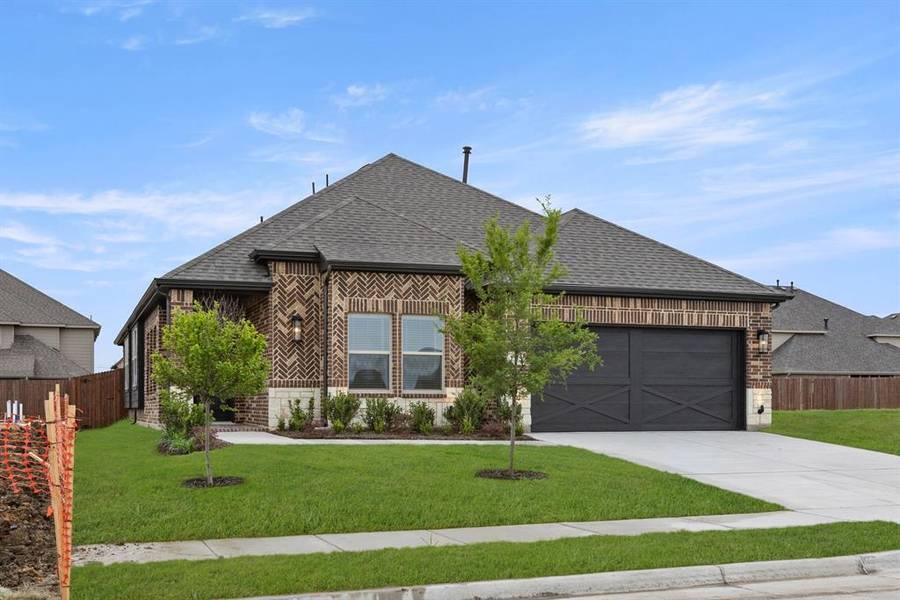 1315 Woodpecker Lane, Mansfield, TX 76063