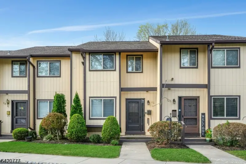 132 Chelsea Way, Bridgewater Twp., NJ 08807