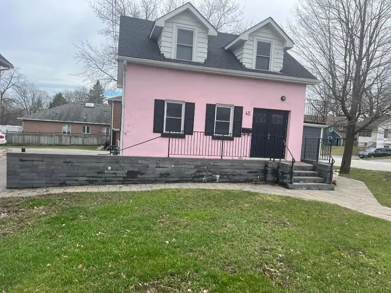 45 Major Mackenzie DR E, Richmond Hill, ON L4C 1G8