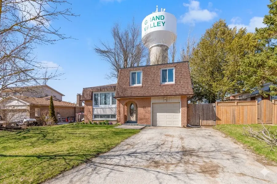 12 Luther RD, East Luther Grand Valley, ON L9W 5R1