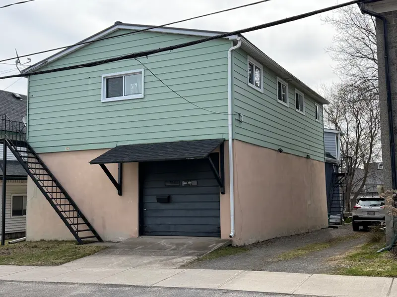 125 James ST W, Brockville, ON K6V 4A3