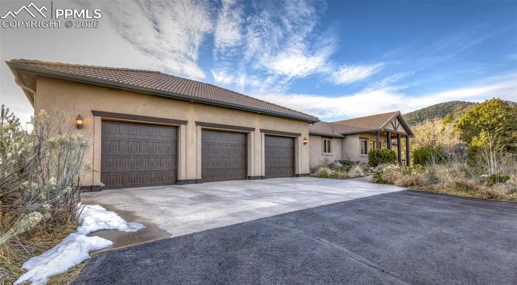 4460 Tierra Rojo DR, Colorado Springs, CO 80926