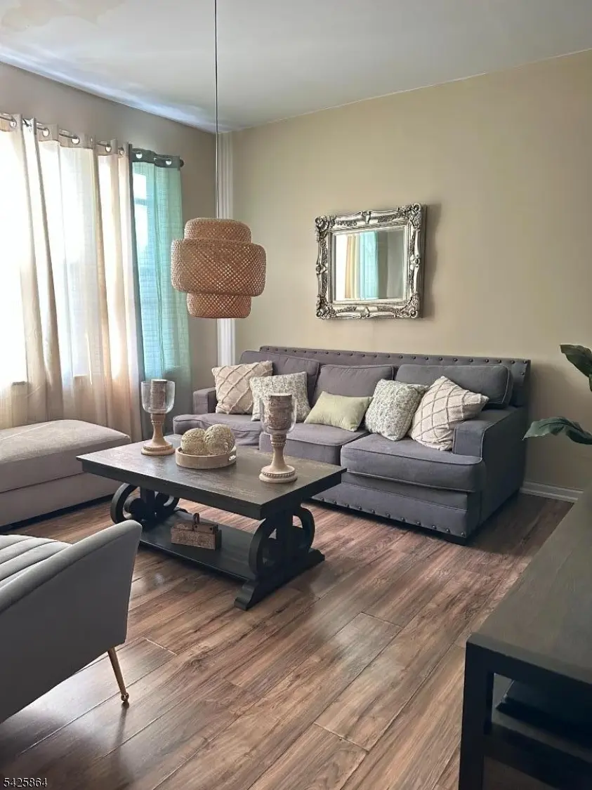 520 E 24Th St #3, Paterson City, NJ 07514