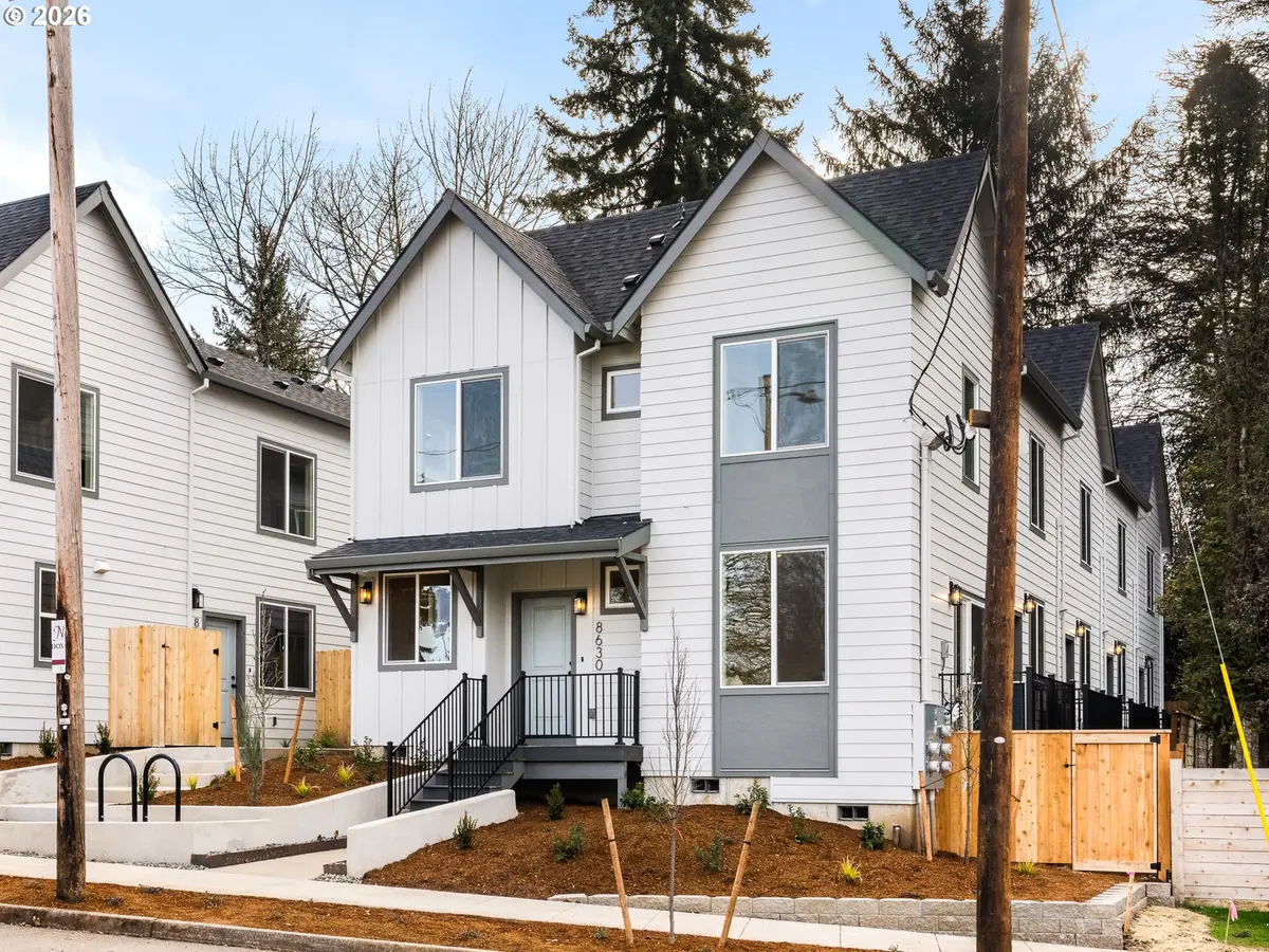 8630 SW 21st AVE #1, Portland, OR 97219